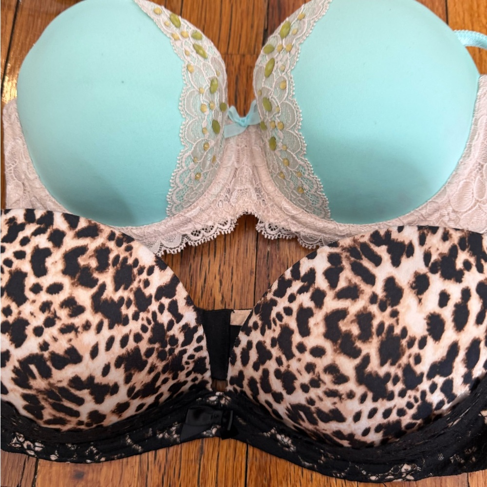 Victoria's Secret Mint and Leopard Print Bra Set
